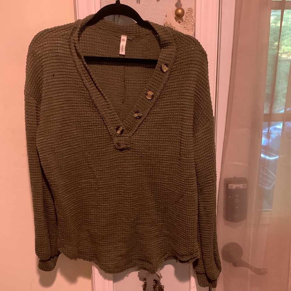 Long sleeve top